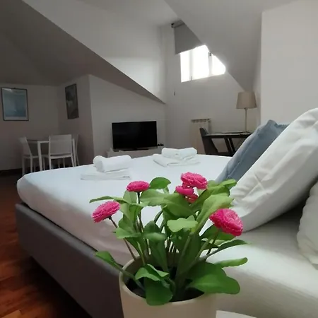 Palazzo Venezian 5 * Trieste