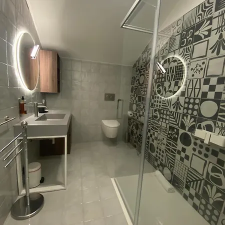 Apartment Palazzo Venezian 5 Trieste